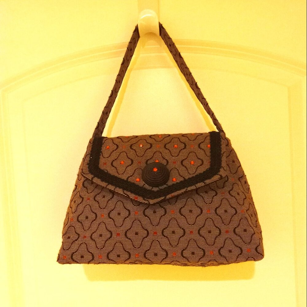 VINTAGE HANDMADE LOVELY PURSE WITH RHINESTONES NEVER USED